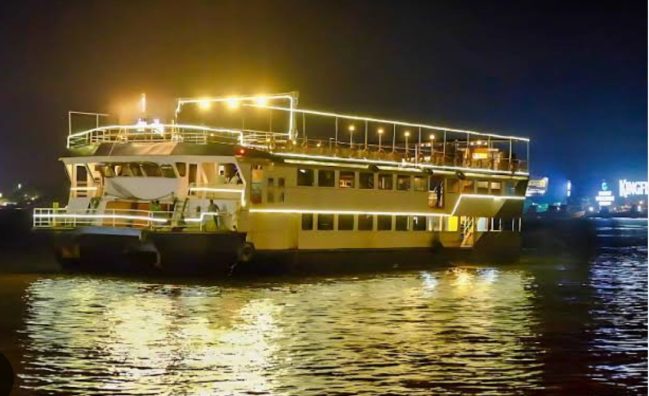Dinner Cruise (Starts 8:15 PM)